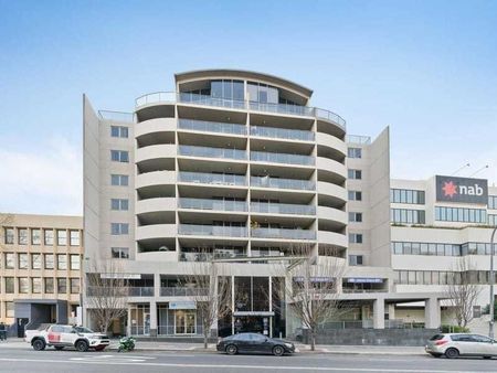 TWO STOREY TOWNHOUSE STYLE APARTMENT - Photo 4