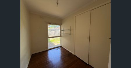 GREAT FAMILY HOME - Photo 3