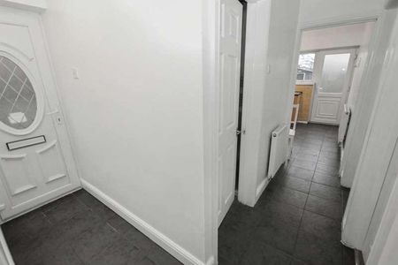 Tewkesbury Road, Golborne, WA3 - Photo 3