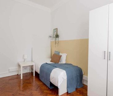 3 Av. da Igreja, Lisboa, Lisbon 1700-230 - Photo 4