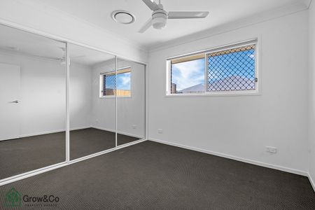 Modern 2 Bedroom Home - With Ducted Air-Con! - Photo 4