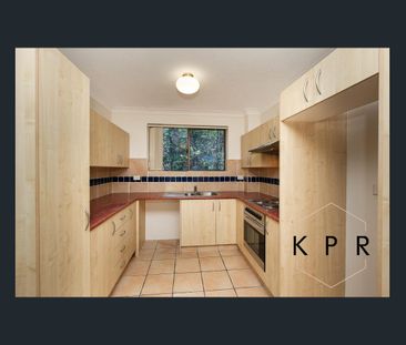 Spacious apartment in Quiet Street - Photo 4