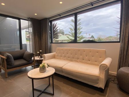 Immaculate Apartment with Water Views - Photo 3