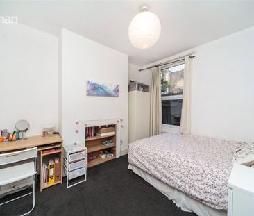 4 bedroom house to rent - Photo 1