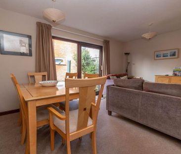 3 bedroom terraced house to rent - Photo 3