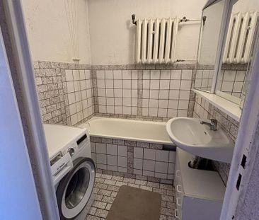 Trzypokojowe mieszkanie w Policach - Photo 5