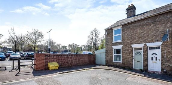 1 bedroom terraced house to rent - Photo 2