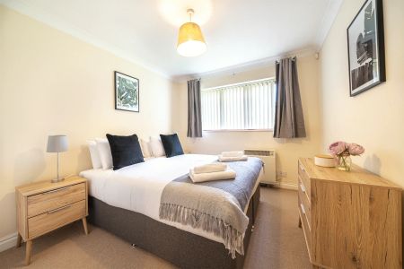 2 Bed, Apartment - Photo 4