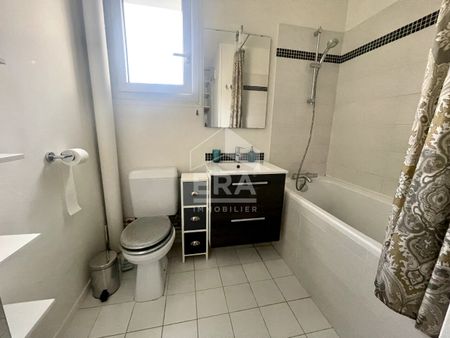 Appartement Paris 2 pièce(s) 40.03 m2 + balcon dernier étage - Photo 2