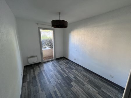 Location Appartement 2 pièces 36m² PERIGUEUX 24000 - Photo 3