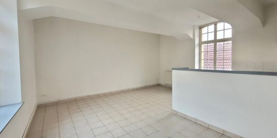 Location Appartement 2 pièces 60m² ST OMER 62500 - Photo 3