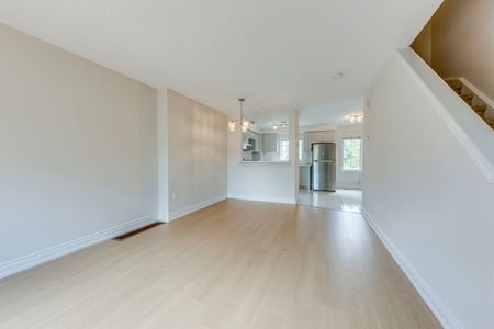 For Lease - 4991 Rathkeale Road Unit# 14, Mississauga, Ontario - Photo 3