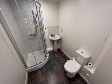 2 bedroom apartment to rent - Photo 5