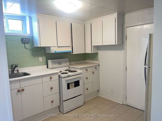 For Lease - 259 Pleasant Avenue Unit# Bsmnt, Toronto, Ontario - Photo 1