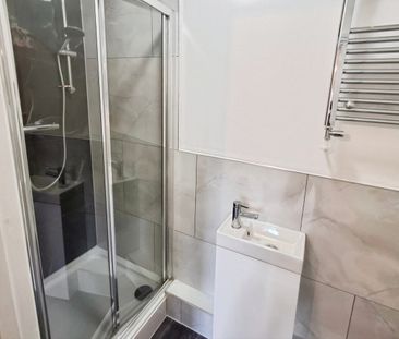One-Bedroom House share - Photo 3