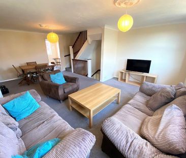 4 bedroom terraced house to rent - Photo 2