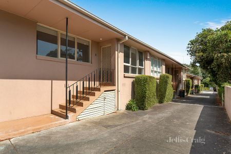 2/62 Bridge St, Eltham - Photo 5