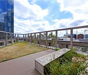 A beautifully presented studio apartment situated on the 5th floor ... - Photo 1
