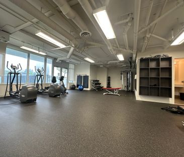 1 Bed Apt. In The Heart Of Metrotown/ Udgr. Parking & Storage Locke... - Photo 3