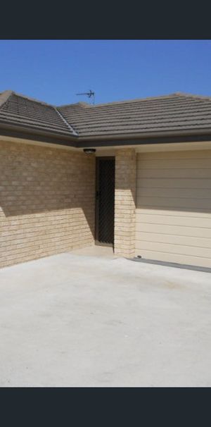 Two Bedroom Modern Villa - Photo 2