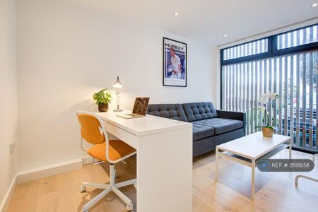 5 bedroom terraced house to rent - Photo 4