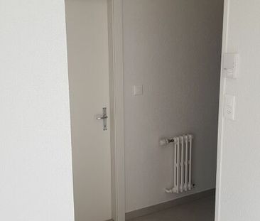 Beau studio idéalement situé dans un immeuble proche du lac ! - Photo 6