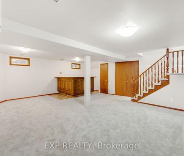 10 DONEGEL PLACE, Hamilton, Ontario, L9A4Z6 - Photo 3