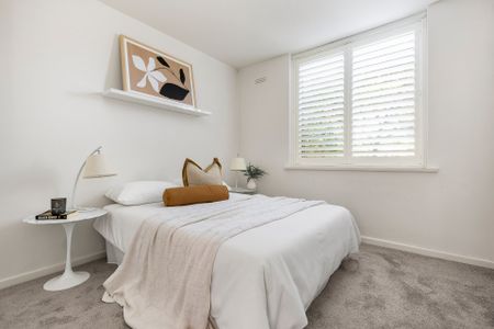 Thinking of selling? Contact our agent - Photo 3