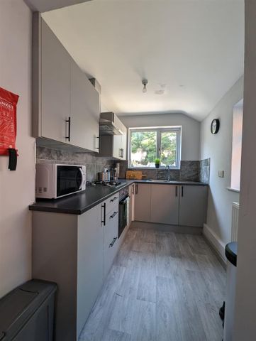 1 Beds - Property - - Photo 5