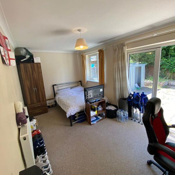 16 Kirkstone Drive- Un-Expectedly Re-Offered and New Price Loughborough - Photo 1