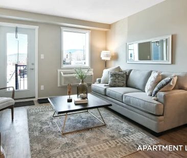 Three Bedroom 2.5 Bath Townhome - Photo 3