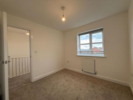 3 bedroom terraced house to rent - Photo 4