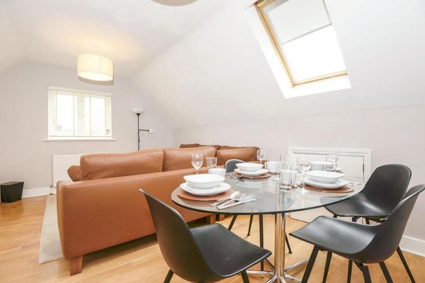 2 bedroom flat to rent - Photo 1