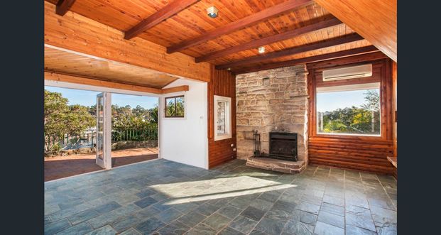 Spacious Family Home in Prime Caringbah South Location - Photo 1