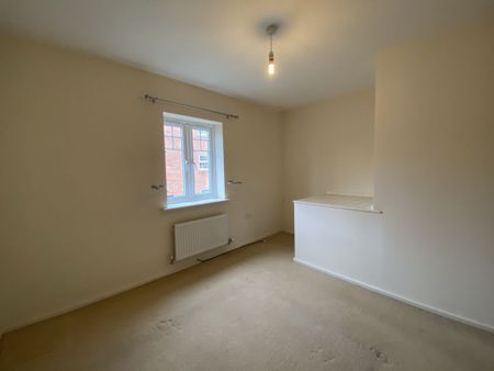 2 Bedroom Terraced - Photo 5