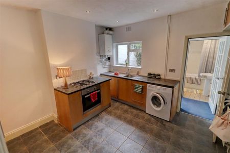 2 BED Terraced House To rent - Photo 2