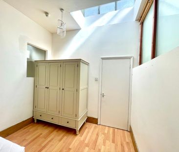 Caledonian Road ,Islington, London, N1 - Photo 2