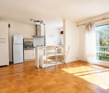 Location Appartement 2 pièces 46m² FONTENAY SOUS BOIS 94120 - Photo 3