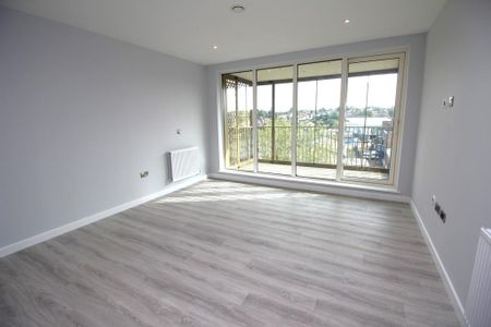 2 bedroom apartment to rent - Photo 3