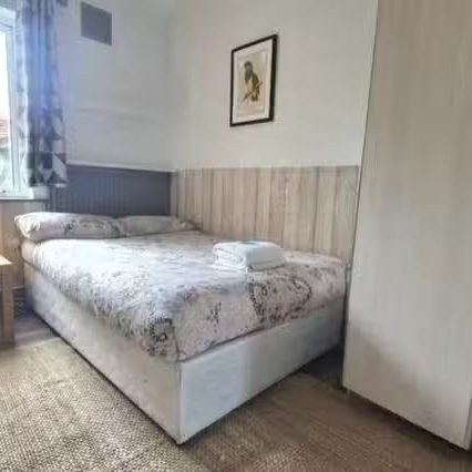 3-bedroom apartment for rent in Southside, Dublin - Photo 1