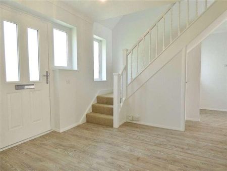 Portmore Park Road, Weybridge, Surrey, KT13 - Photo 3