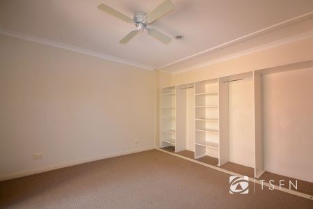 Located in a lovely quiet bush setting - Photo 2