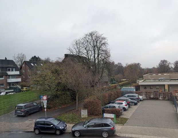 Traumlage Hexbachtal: 3-Zi-Wohnung, neues Bad, hochwertige Küche - Photo 1