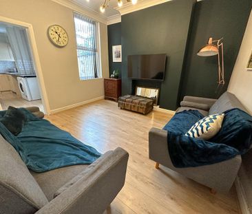 4 bedroom terraced house to rent - Photo 1