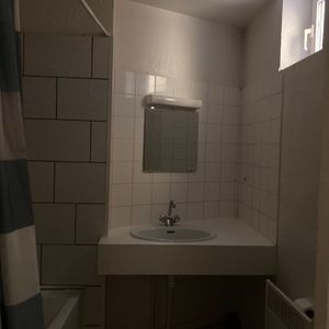 Location Appartement 2 pièces 34m² - Photo 2