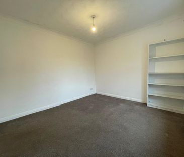 High Street, Aldershot, GU12 - Photo 6