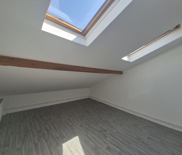 Location Appartement 3 pièces 60m² LILLE 59260 - Photo 4