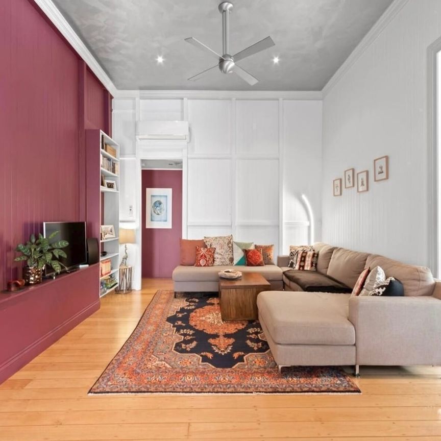 Oversized Apartment in Prime New Farm Location - Photo 1