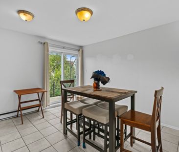 Appartement à louer - Laval (Laval-des-Rapides) - Photo 1