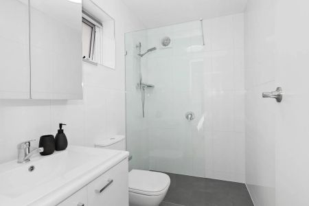 Fully Furnished and Modern - Photo 5